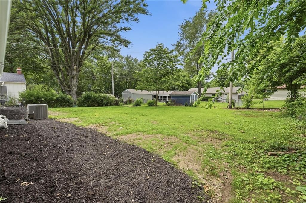 7600 W 67th Street — photo 47