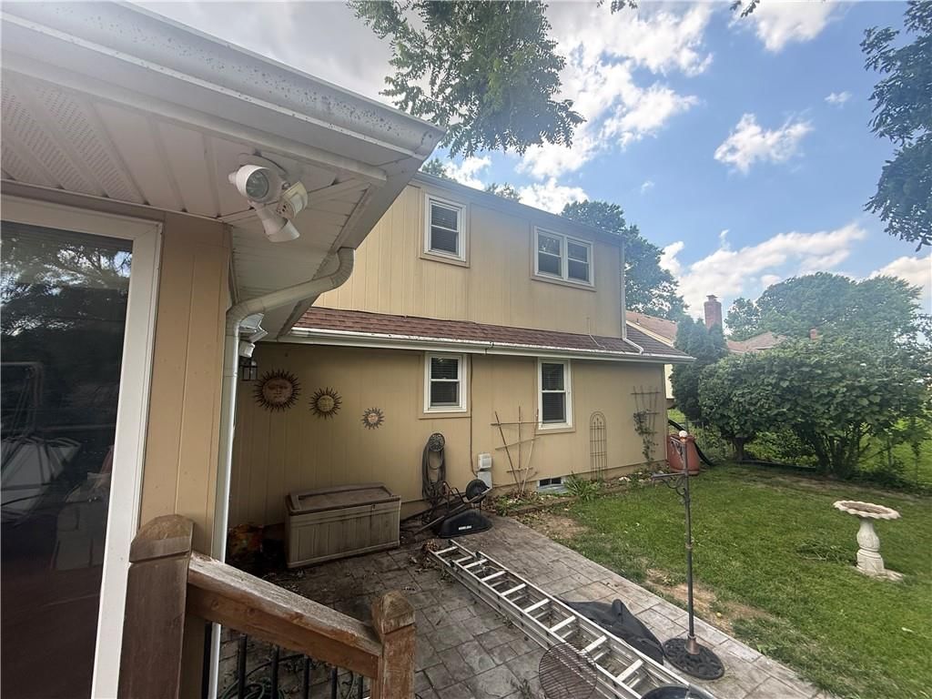 10003 N Charlotte Street, Kansas City, MO