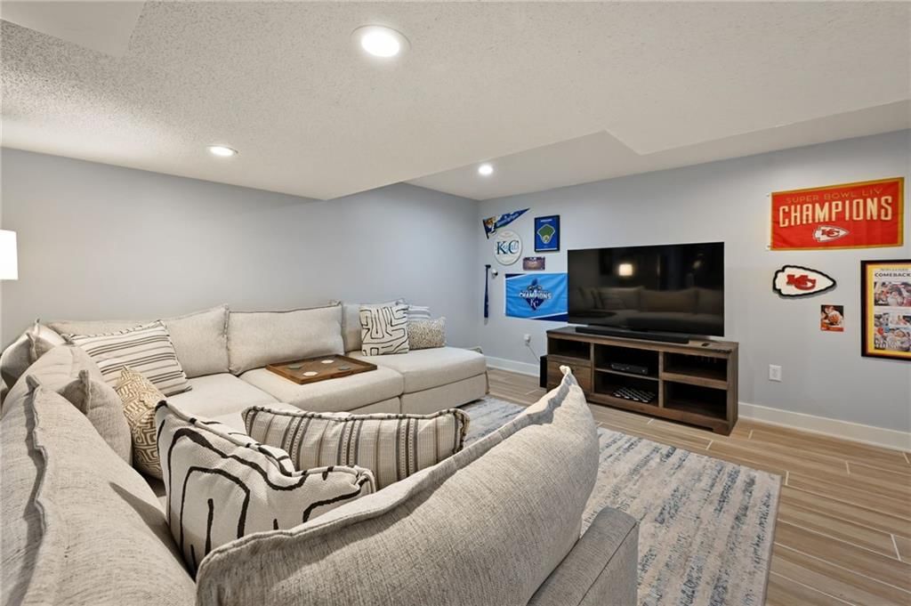 18870 W 116th Street — photo 23