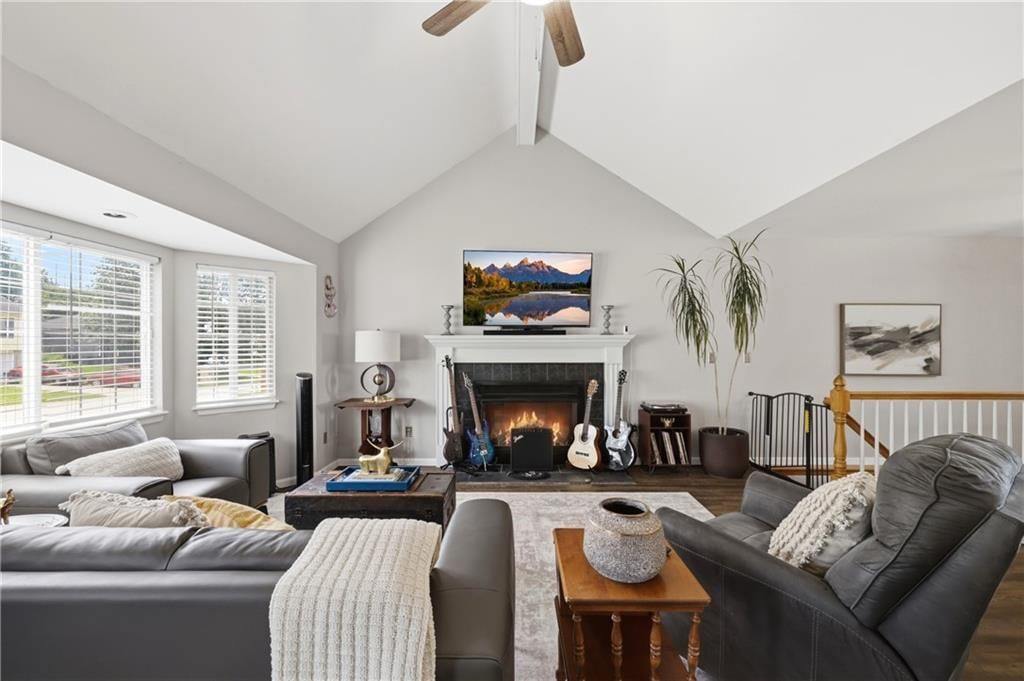 302 SW 24th Street — photo 4