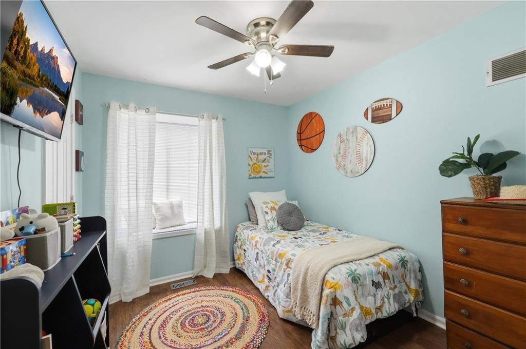 302 SW 24th Street — photo 17