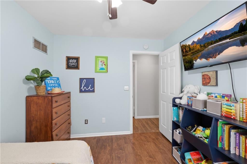 302 SW 24th Street — photo 18