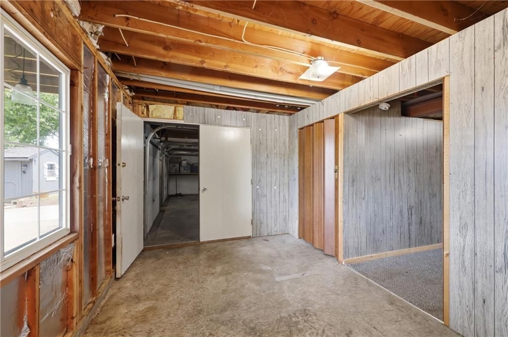302 SW 24th Street — photo 22