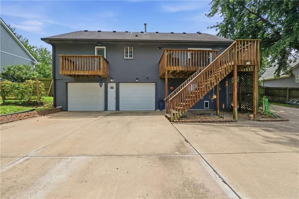302 SW 24th Street — photo 30