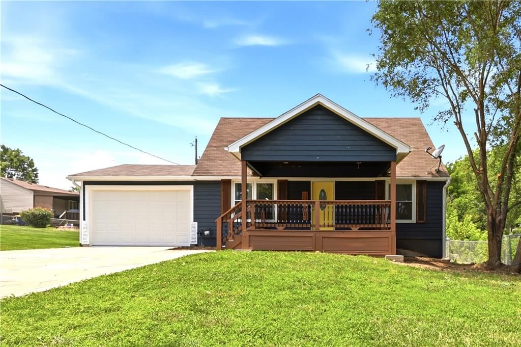 8848 LANE Avenue — photo 1