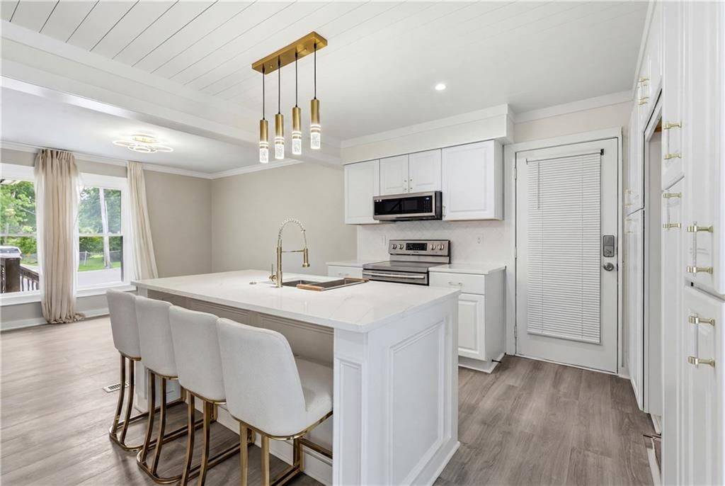 8848 LANE Avenue — photo 10