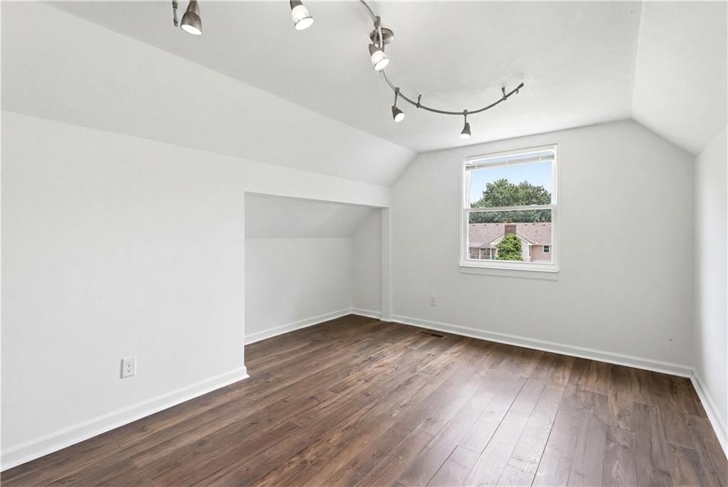 8848 LANE Avenue — photo 26