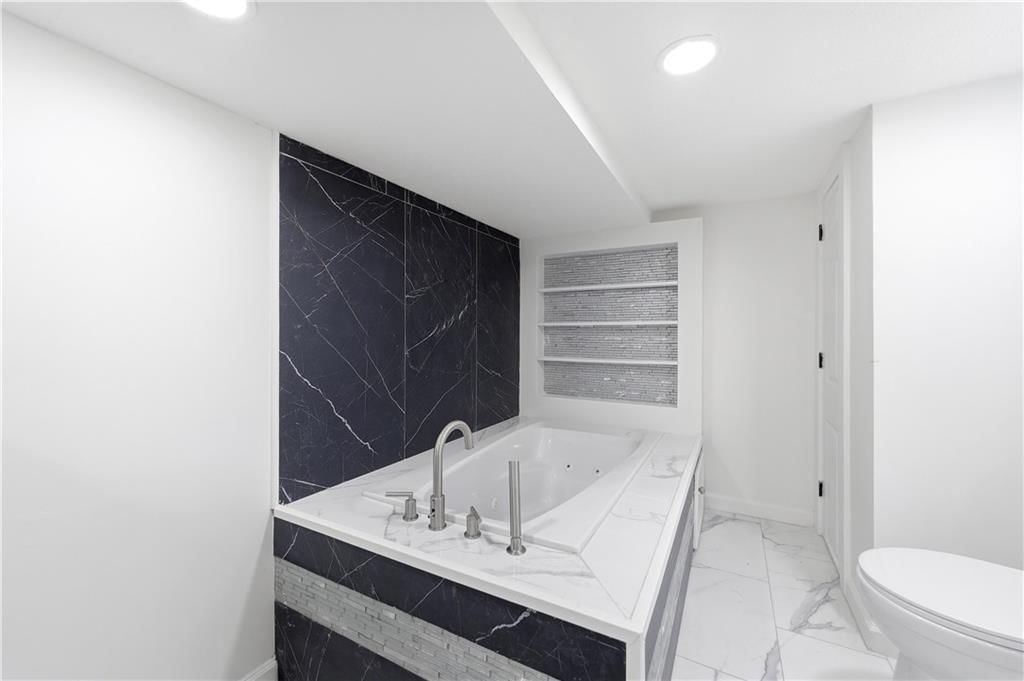 8848 LANE Avenue — photo 37