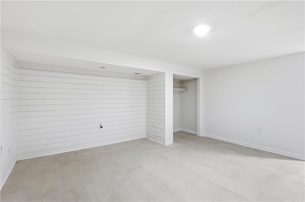 8848 LANE Avenue — photo 41