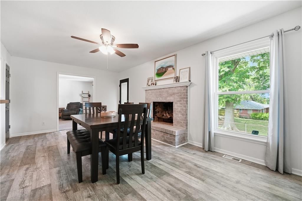 3916 Queen Ridge Drive — photo 12