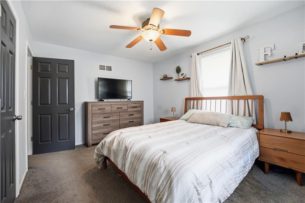 3916 Queen Ridge Drive — photo 22