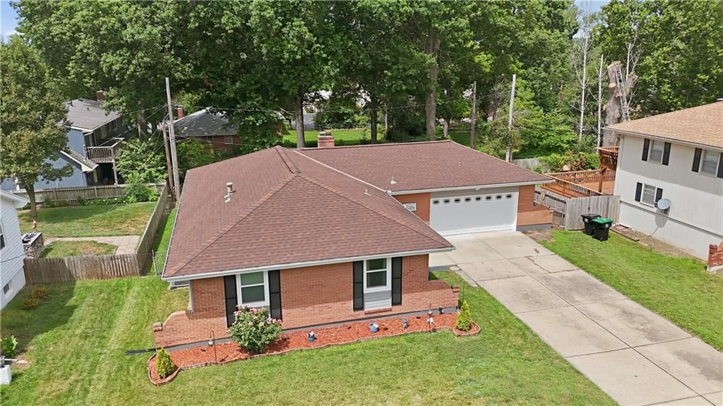 3916 Queen Ridge Drive — photo 37