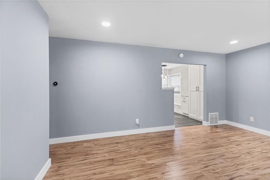5624 Harvard Avenue — photo 4