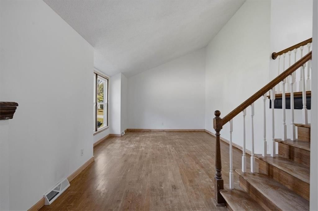 843 S 76th Street, Kansas City, KS: listing photo 2