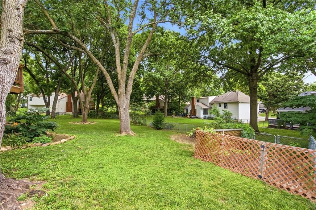 11711 W 100th Terrace — photo 35