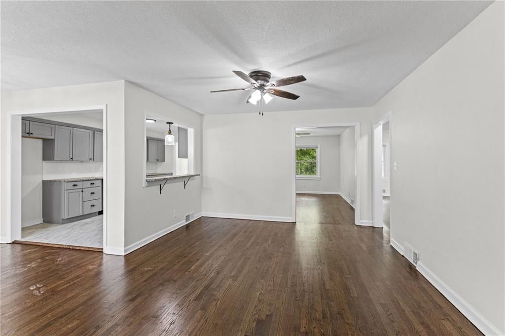 8105 E 80th Terrace — photo 3
