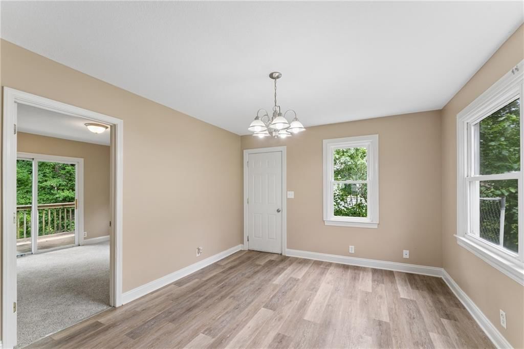 2811 S Northern Boulevard — photo 16