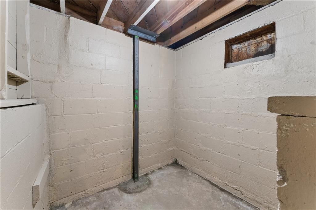 2811 S Northern Boulevard — photo 31