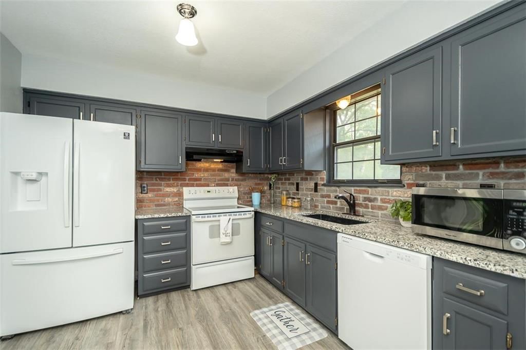 9685 W 61st Street — photo 4