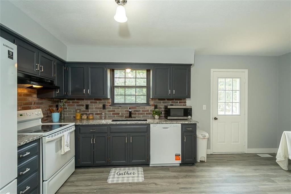 9685 W 61st Street — photo 5