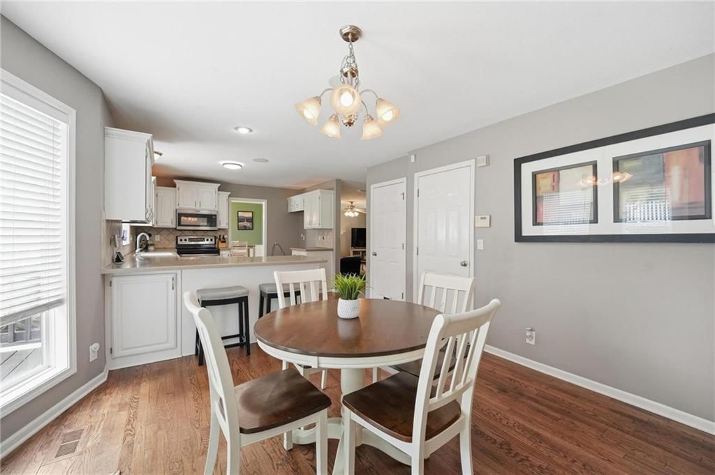 10926 N Holly Street — photo 14