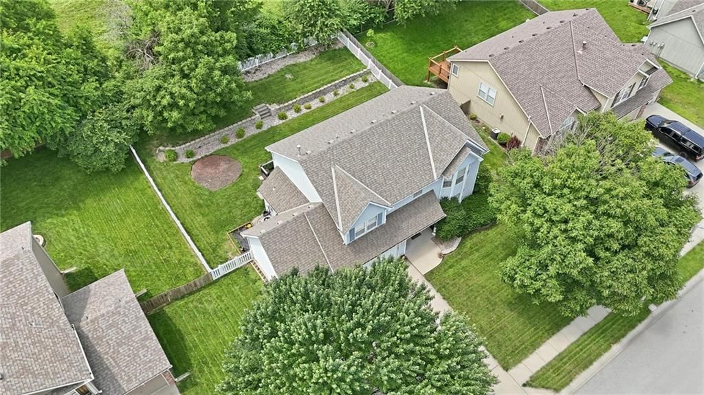 10926 N Holly Street — photo 44