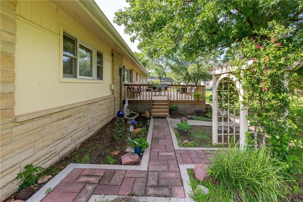 617 Jarboe Street — photo 8