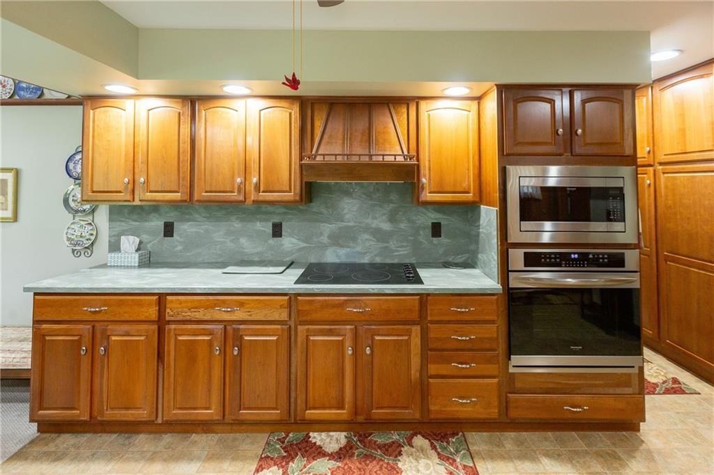 617 Jarboe Street — photo 22