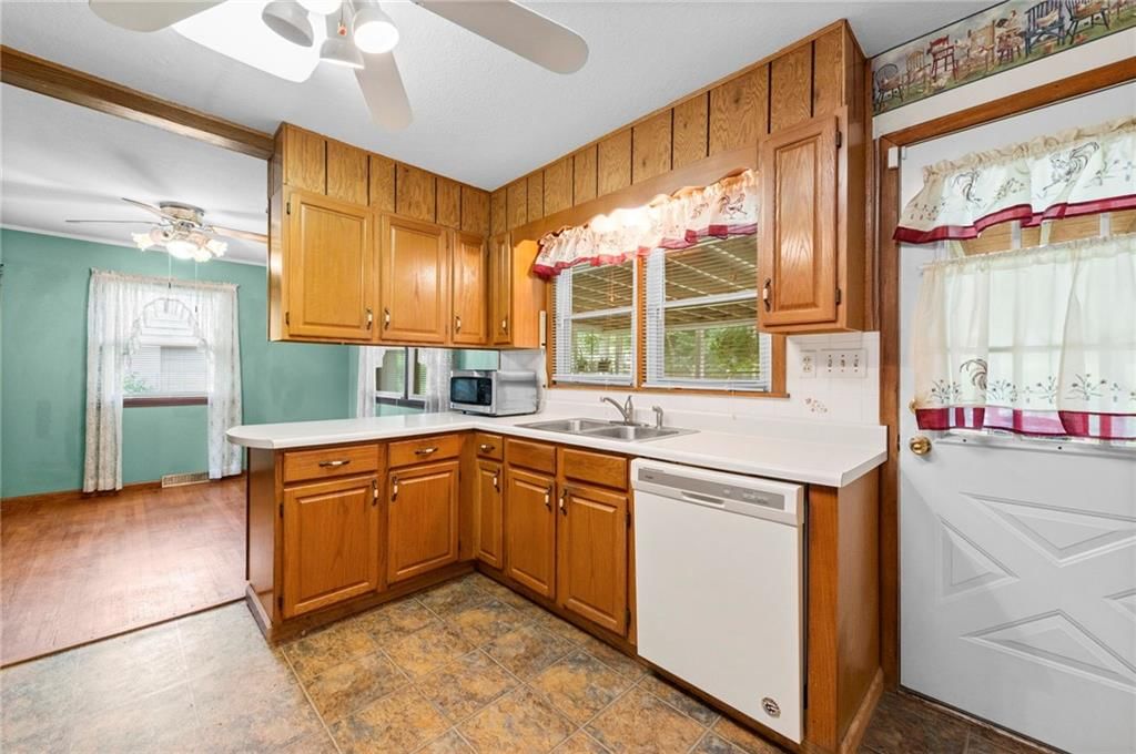 817 S Alexander Road — photo 9