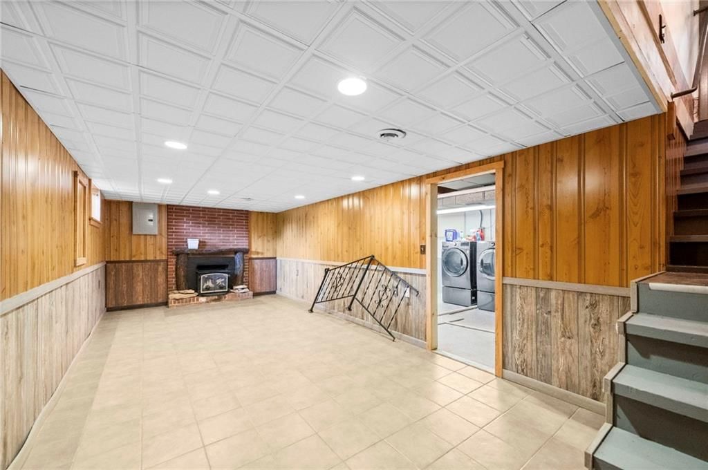 817 S Alexander Road — photo 23