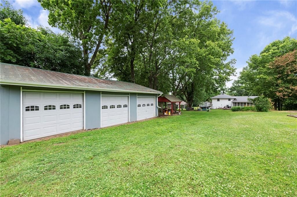 817 S Alexander Road — photo 42