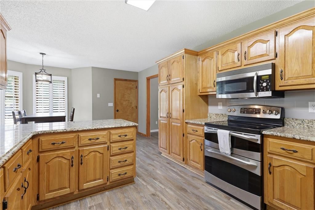 24512 Shadow Court — photo 12