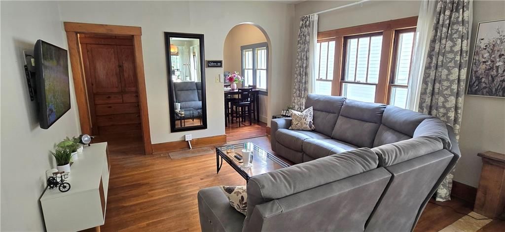906 N Pine Street — photo 12