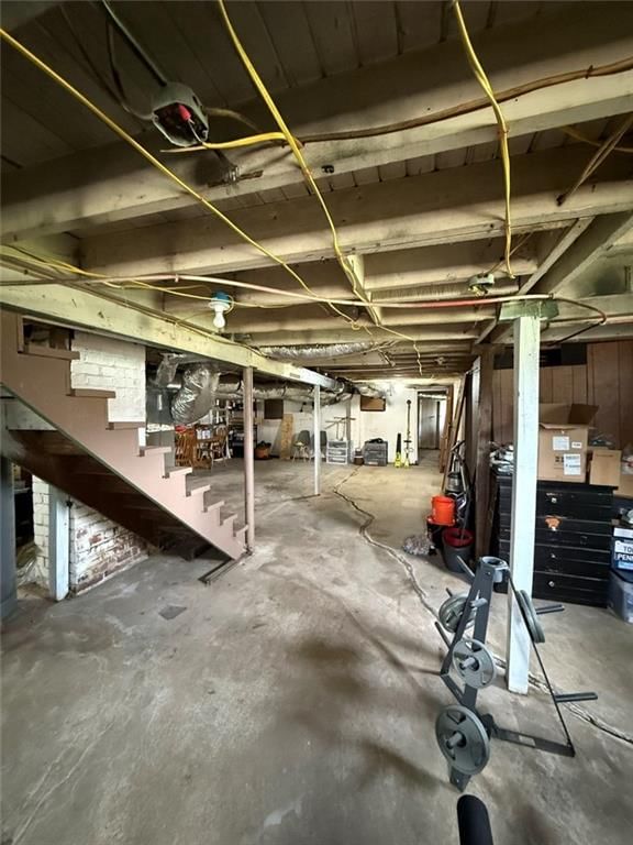 906 N Pine Street — photo 37