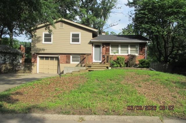 618 NW Kay Drive — photo 1