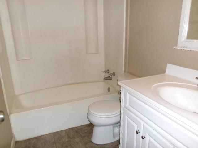 618 NW Kay Drive — photo 5