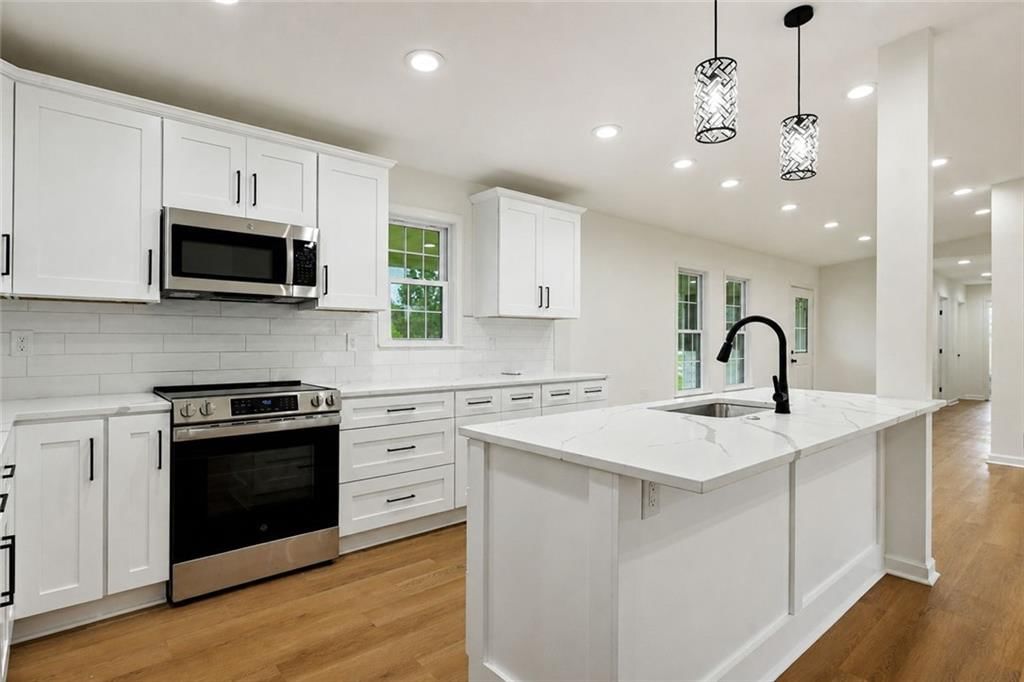 22922 Bedford Road — photo 10