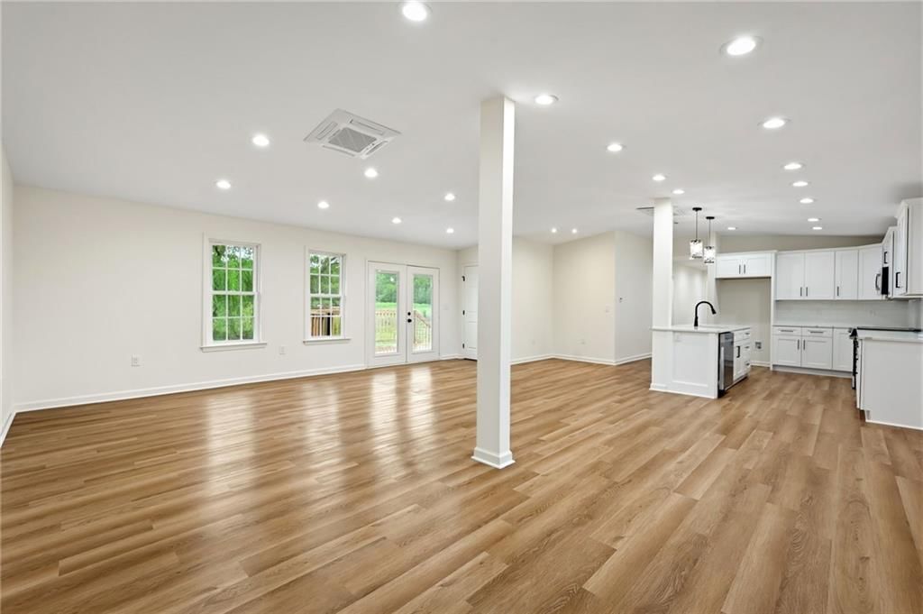 22922 Bedford Road — photo 13