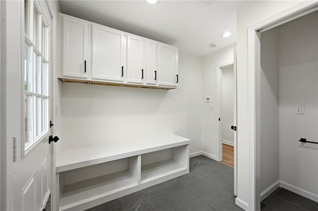 22922 Bedford Road — photo 18