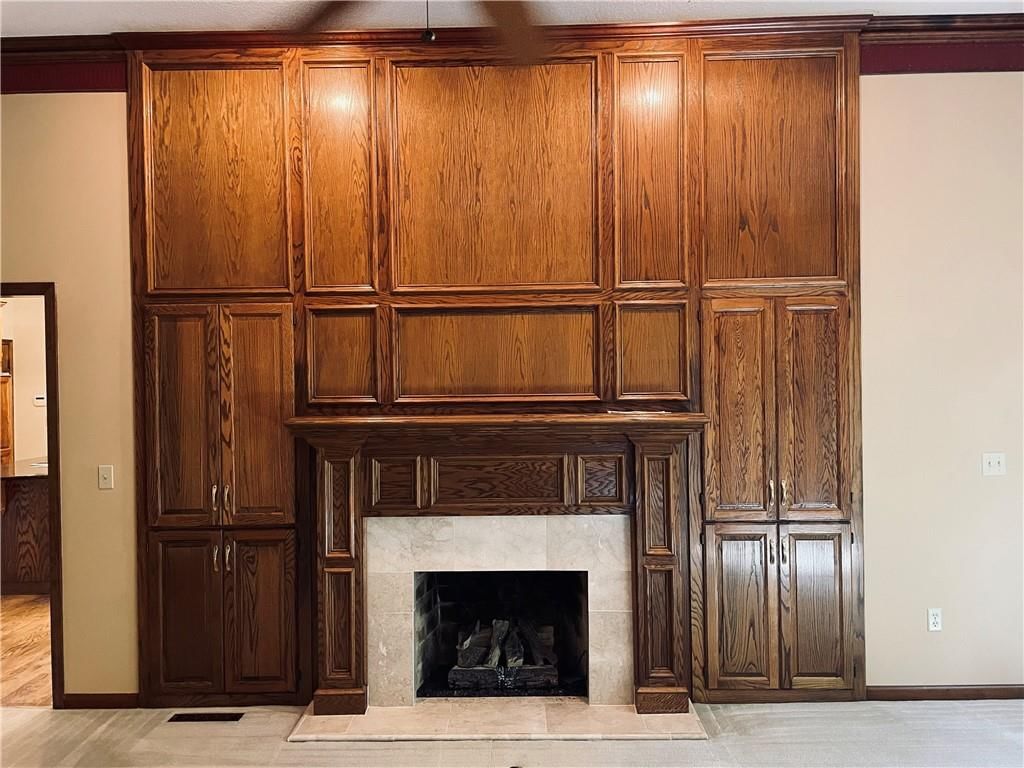1609 Ridge Road, Leavenworth, KS
