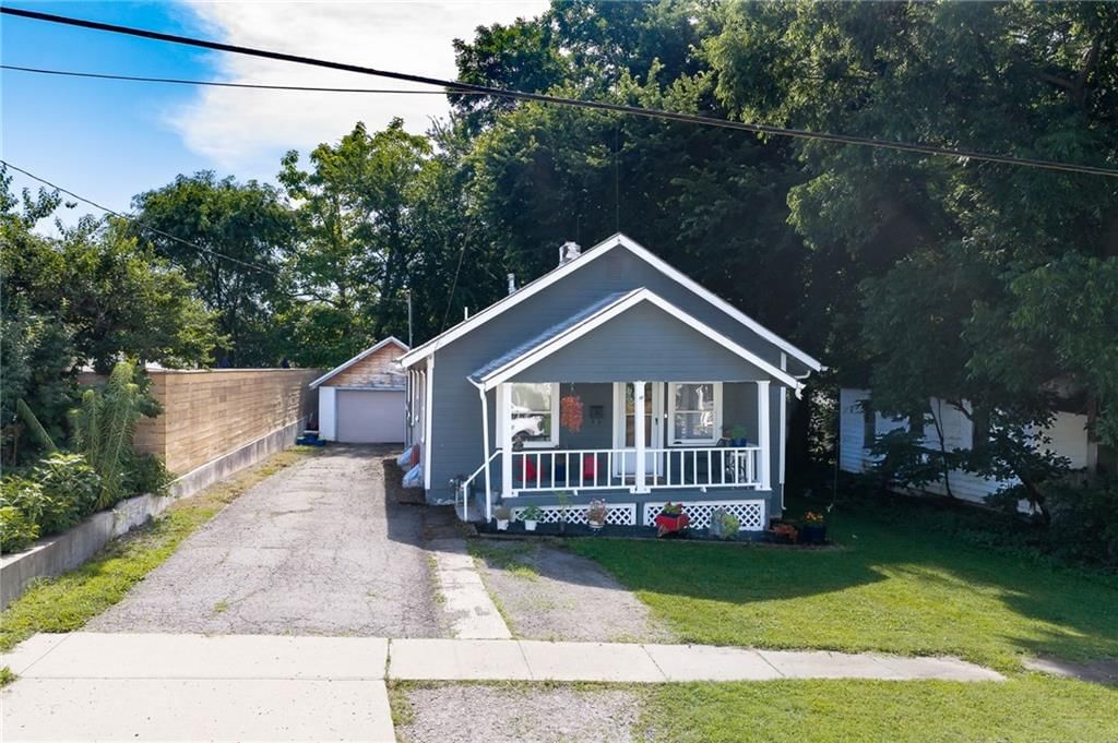 237 Allcutt Avenue, Bonner Springs, KS
