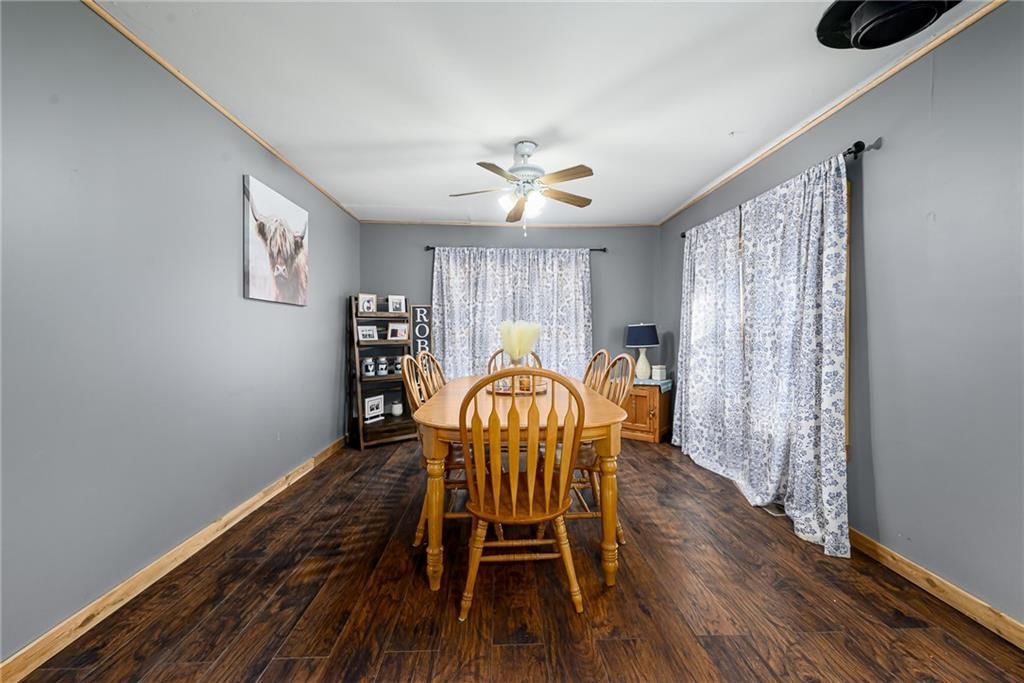 237 Allcutt Avenue — photo 8