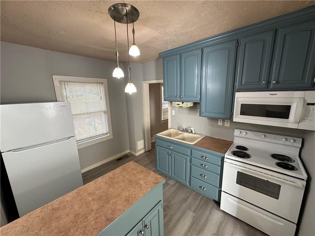 1111 W 44TH Street — photo 34