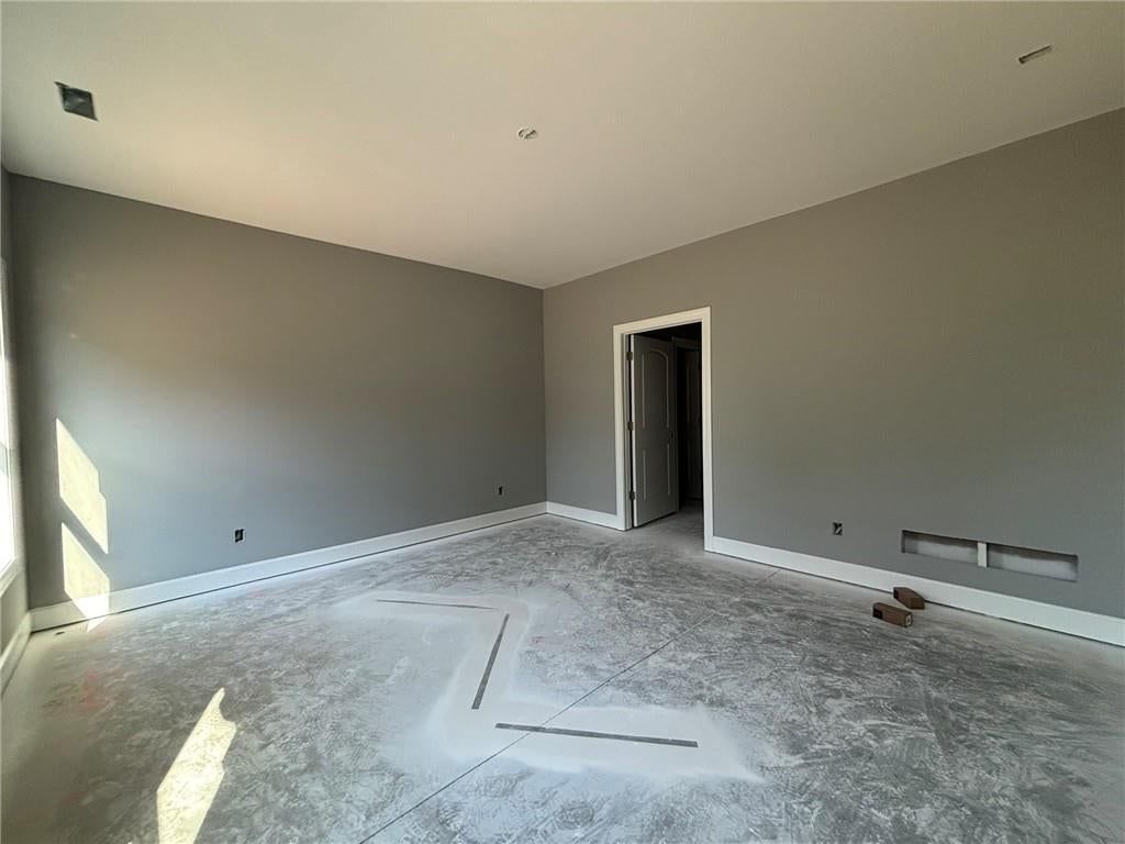 4810 S Creek Woods Drive — photo 12