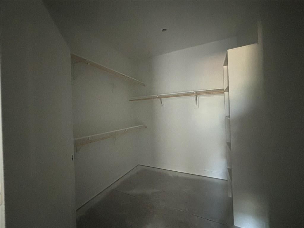 4810 S Creek Woods Drive — photo 17