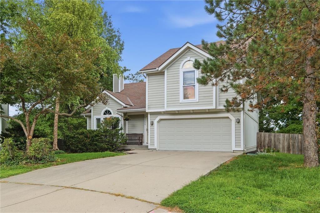 15358 RILEY Street — photo 3