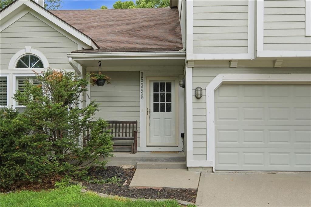 15358 RILEY Street — photo 4