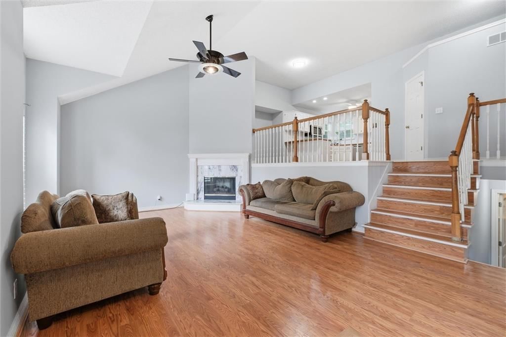 15358 RILEY Street — photo 5