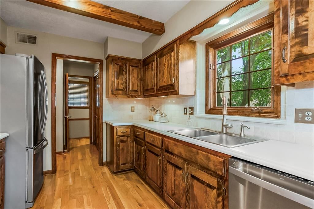 7930 W 117th Street — photo 11