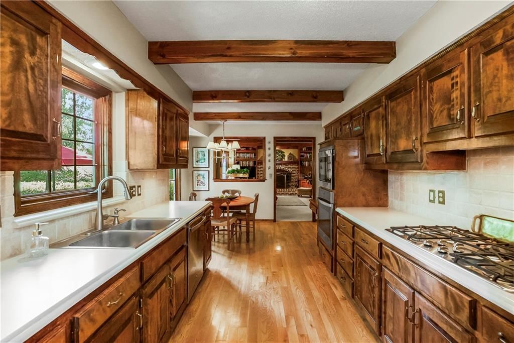 7930 W 117th Street — photo 12